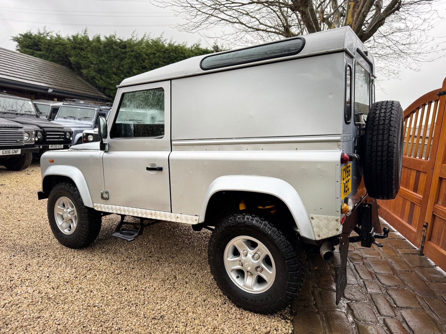 Used Land Rover Defender 2006 for sale - 77036597: Photo 3