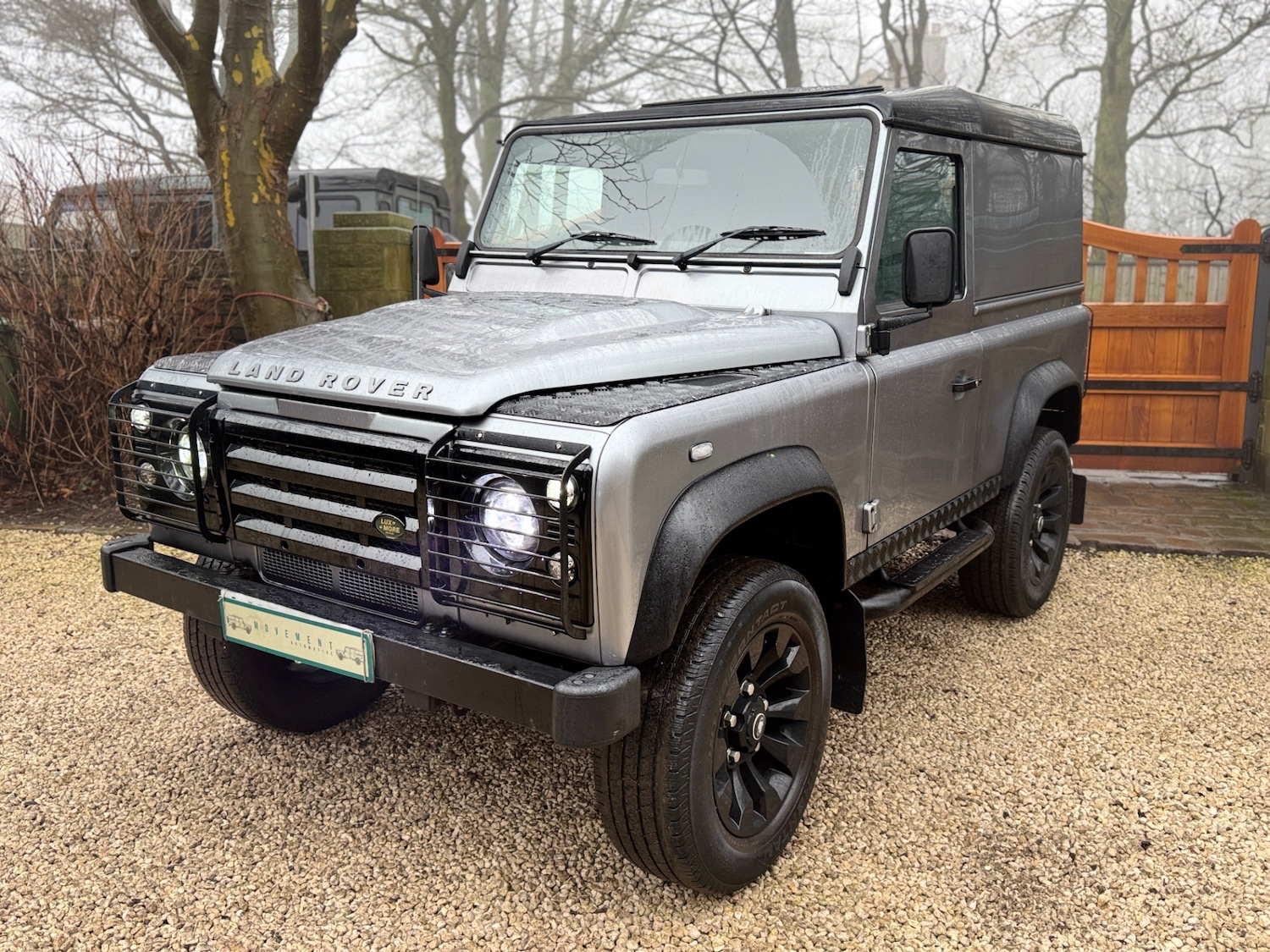 Used Land Rover Defender 2012 for sale - 77036489: Photo 2