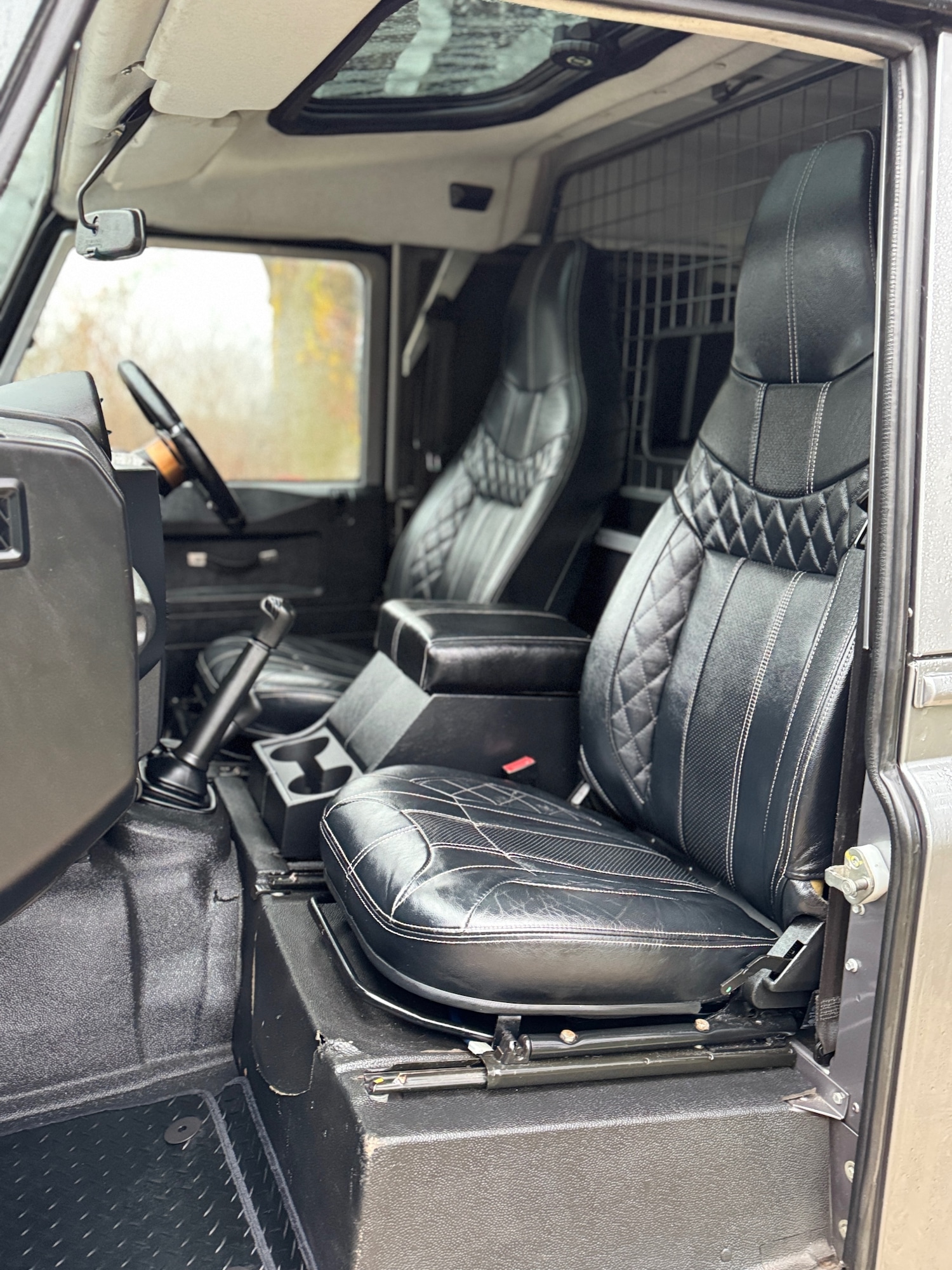 Used Land Rover Defender 2012 for sale - 77036489: Photo 20