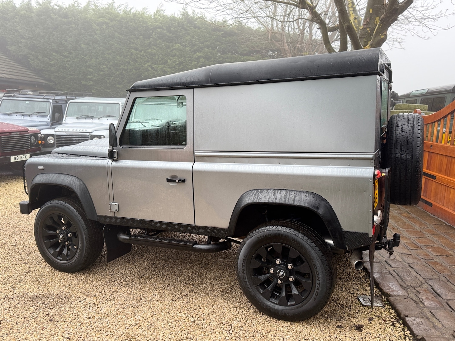 Used Land Rover Defender 2012 for sale - 77036489: Photo 4