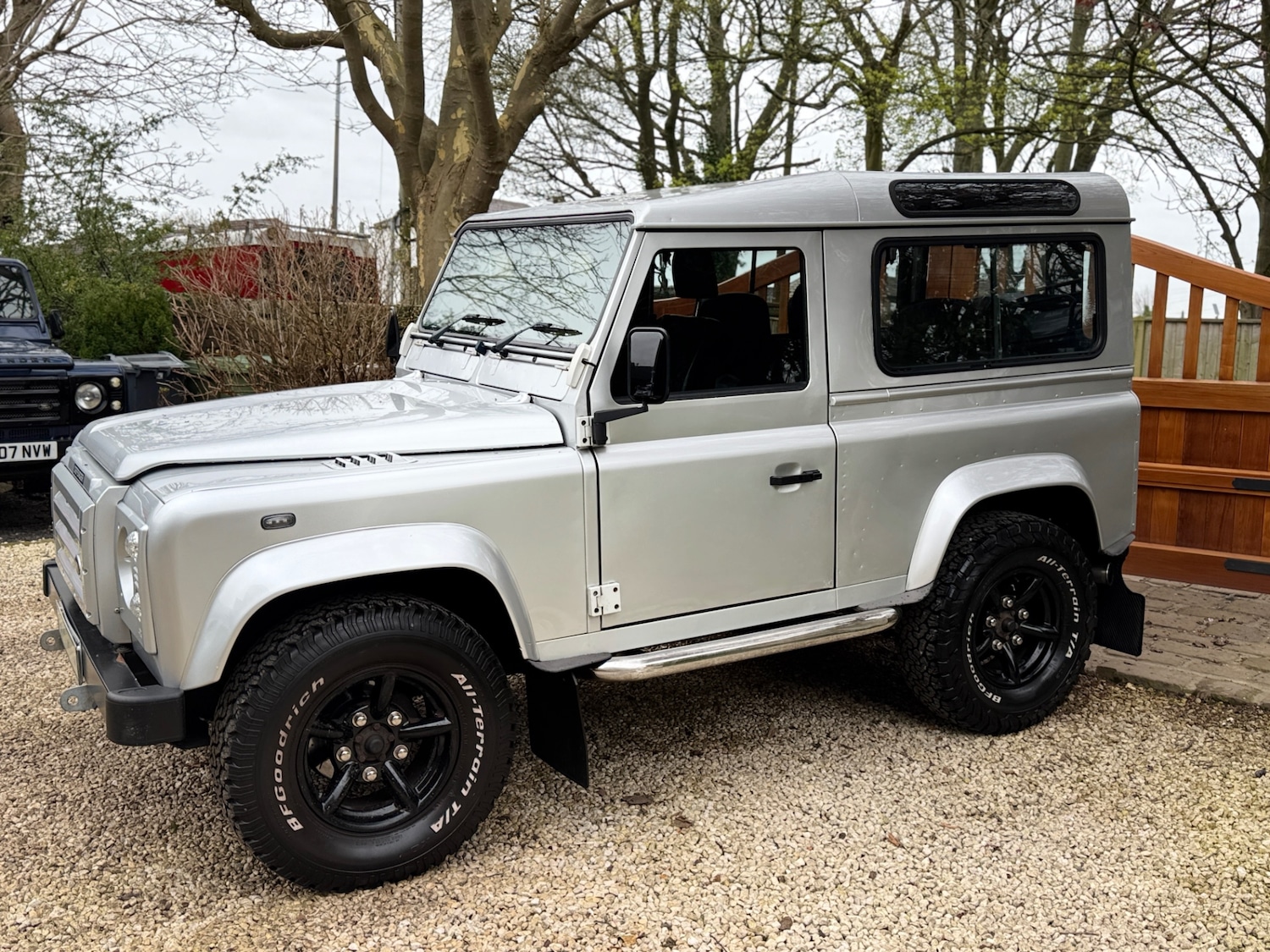 Used Land Rover Defender 2004 for sale - 78106008: Photo 3