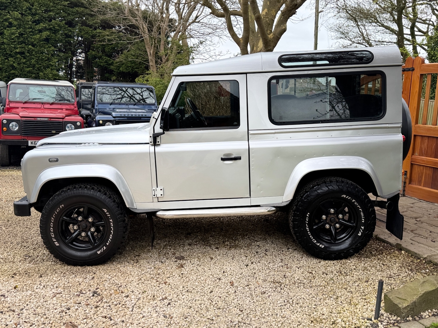 Used Land Rover Defender 2004 for sale - 78106008: Photo 4