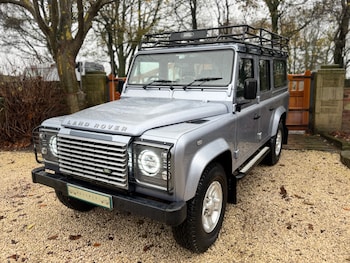 Land Rover - Defender
