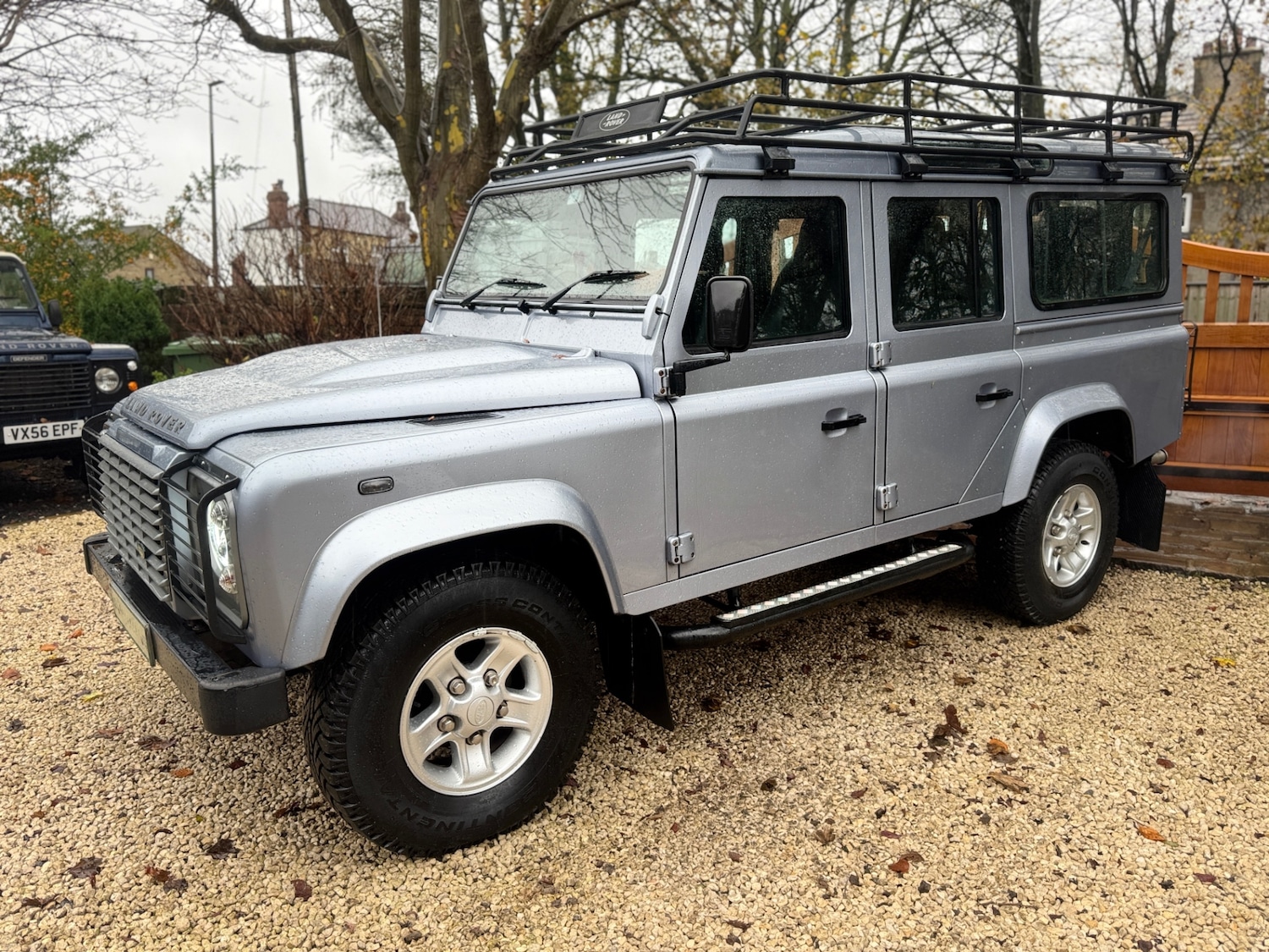 Used Land Rover Defender 2010 for sale - 76648992: Photo 3