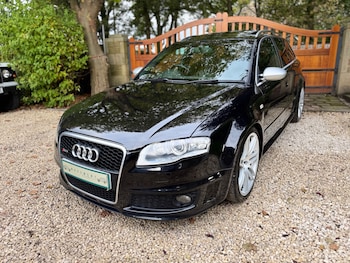 Audi - RS4