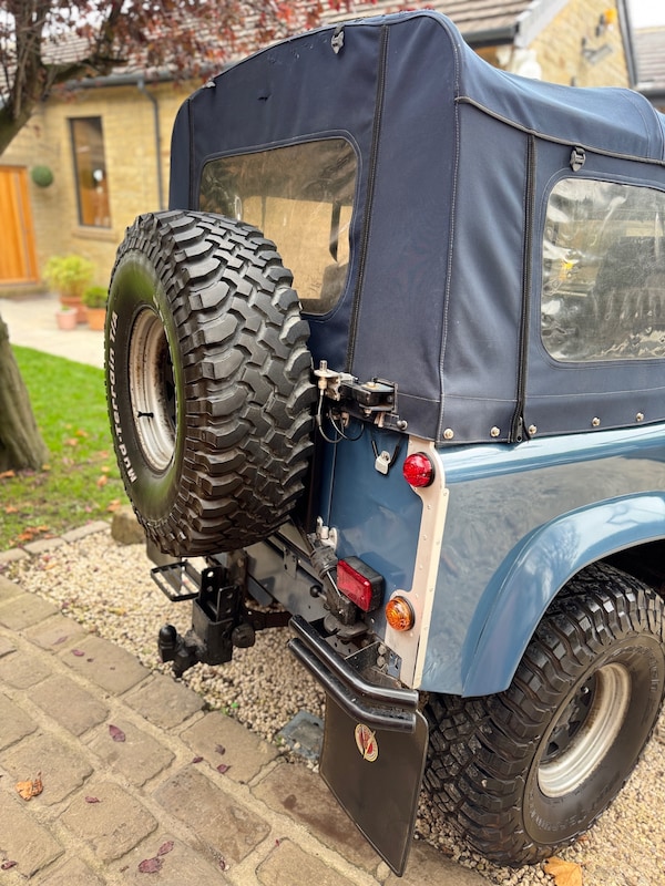 Used Land Rover Defender 1995 for sale - 76316097: Photo 11