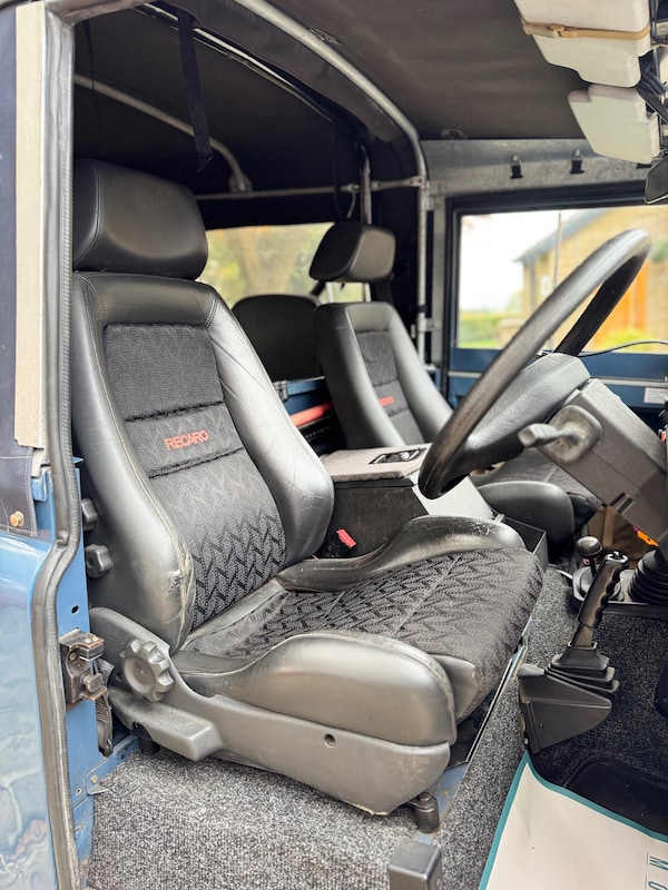 Used Land Rover Defender 1995 for sale - 76316097: Photo 12