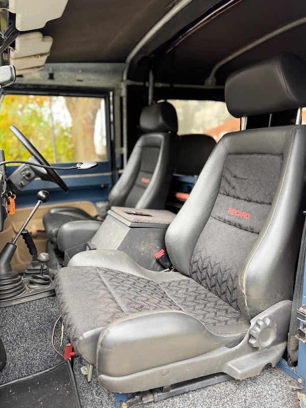 Used Land Rover Defender 1995 for sale - 76316097: Photo 17