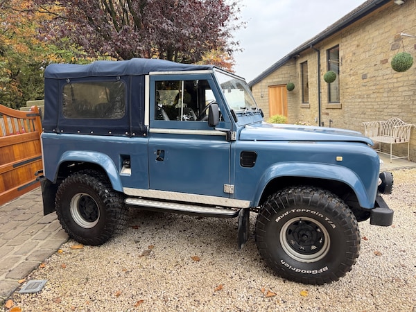Used Land Rover Defender 1995 for sale - 76316097: Photo 8