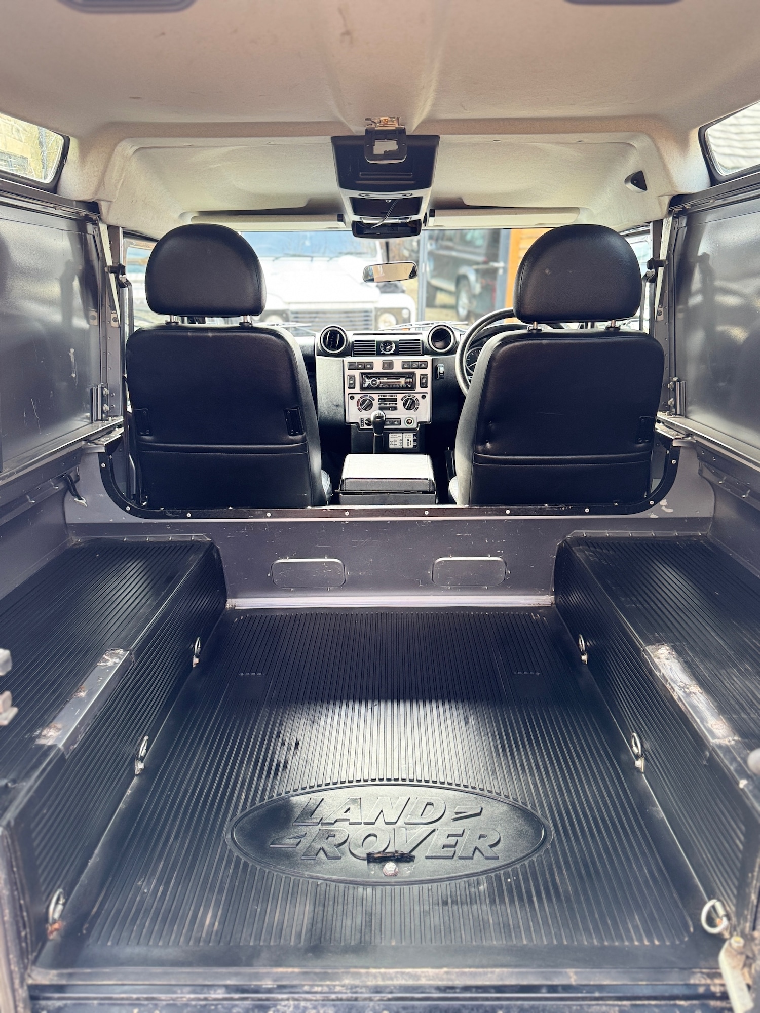 Used Land Rover Defender 2012 for sale - 78001539: Photo 15