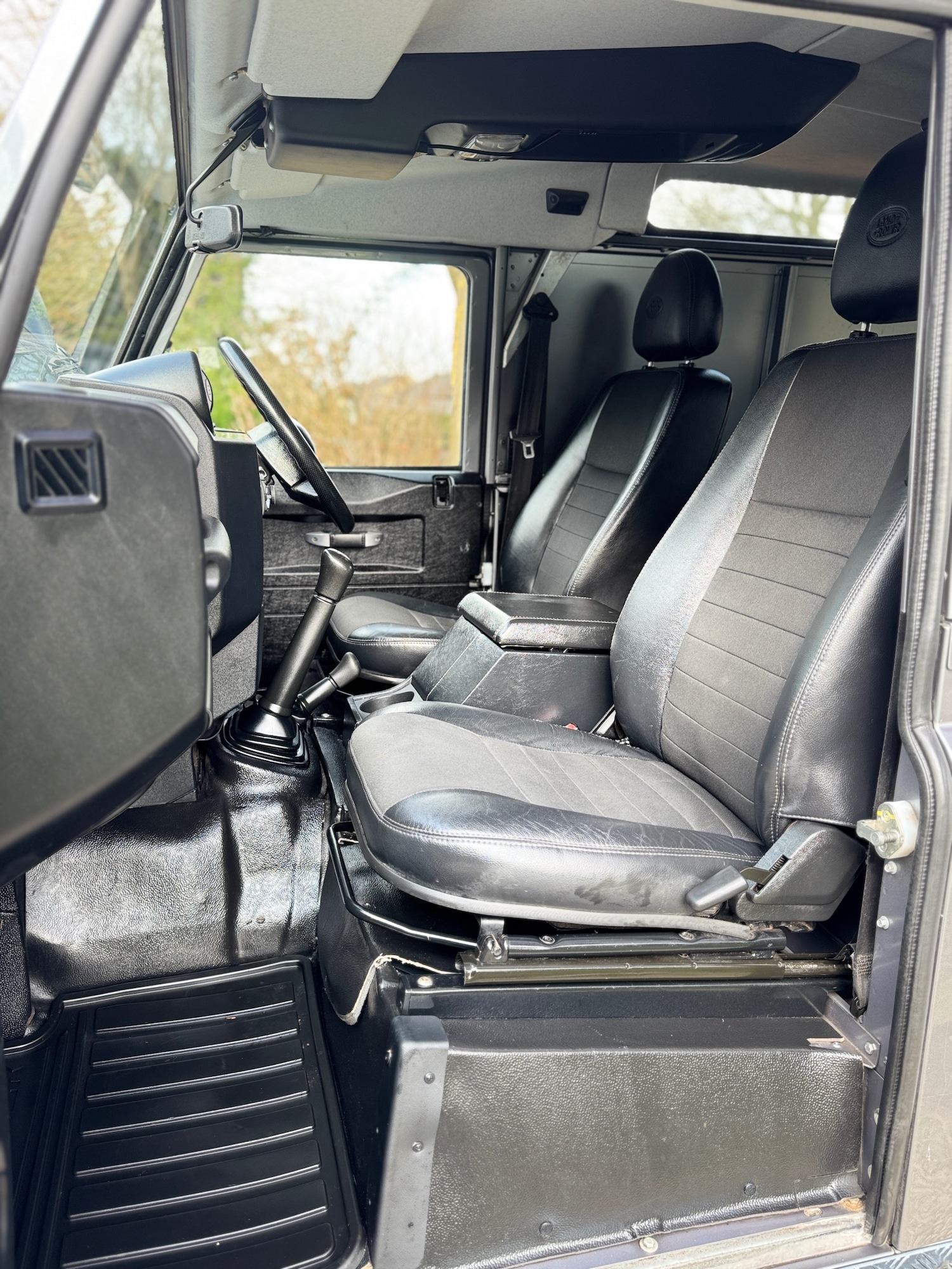 Used Land Rover Defender 2012 for sale - 78001539: Photo 5