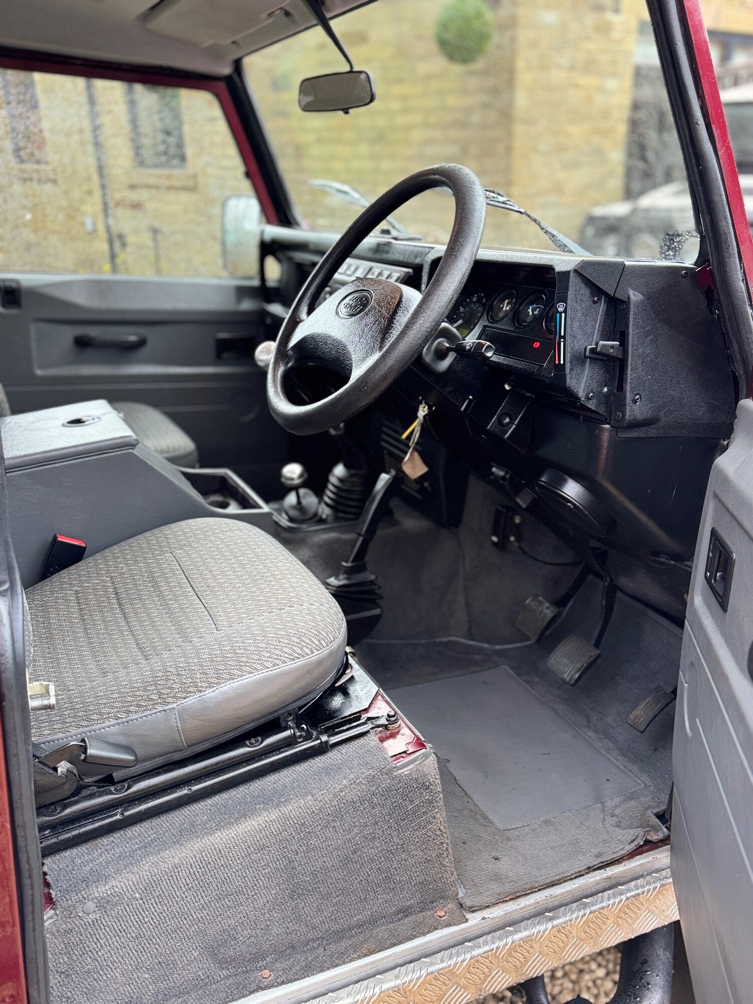 Used Land Rover Defender 2002 for sale - 78001536: Photo 16