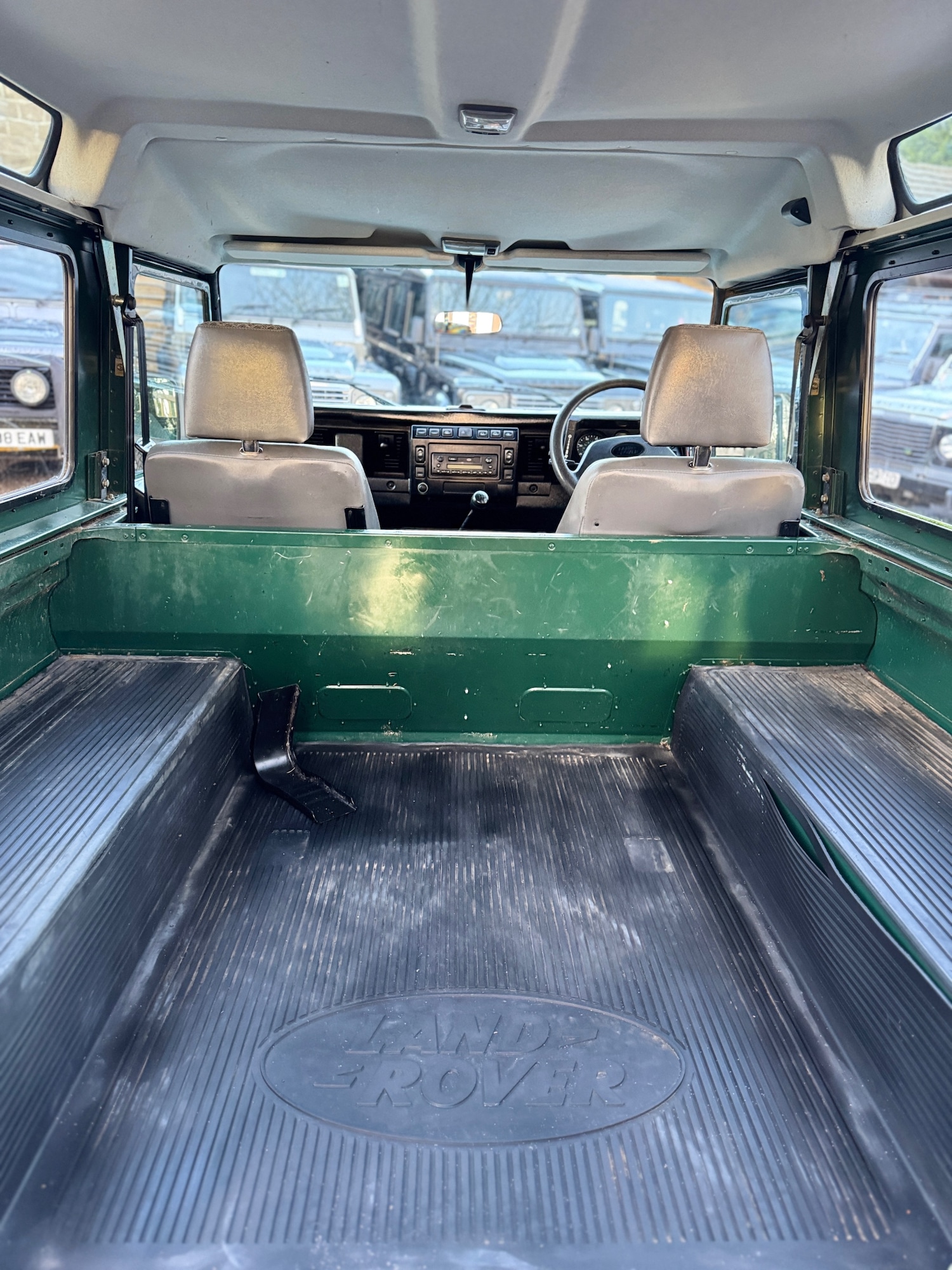 Used Land Rover Defender 2005 for sale - 76649026: Photo 13