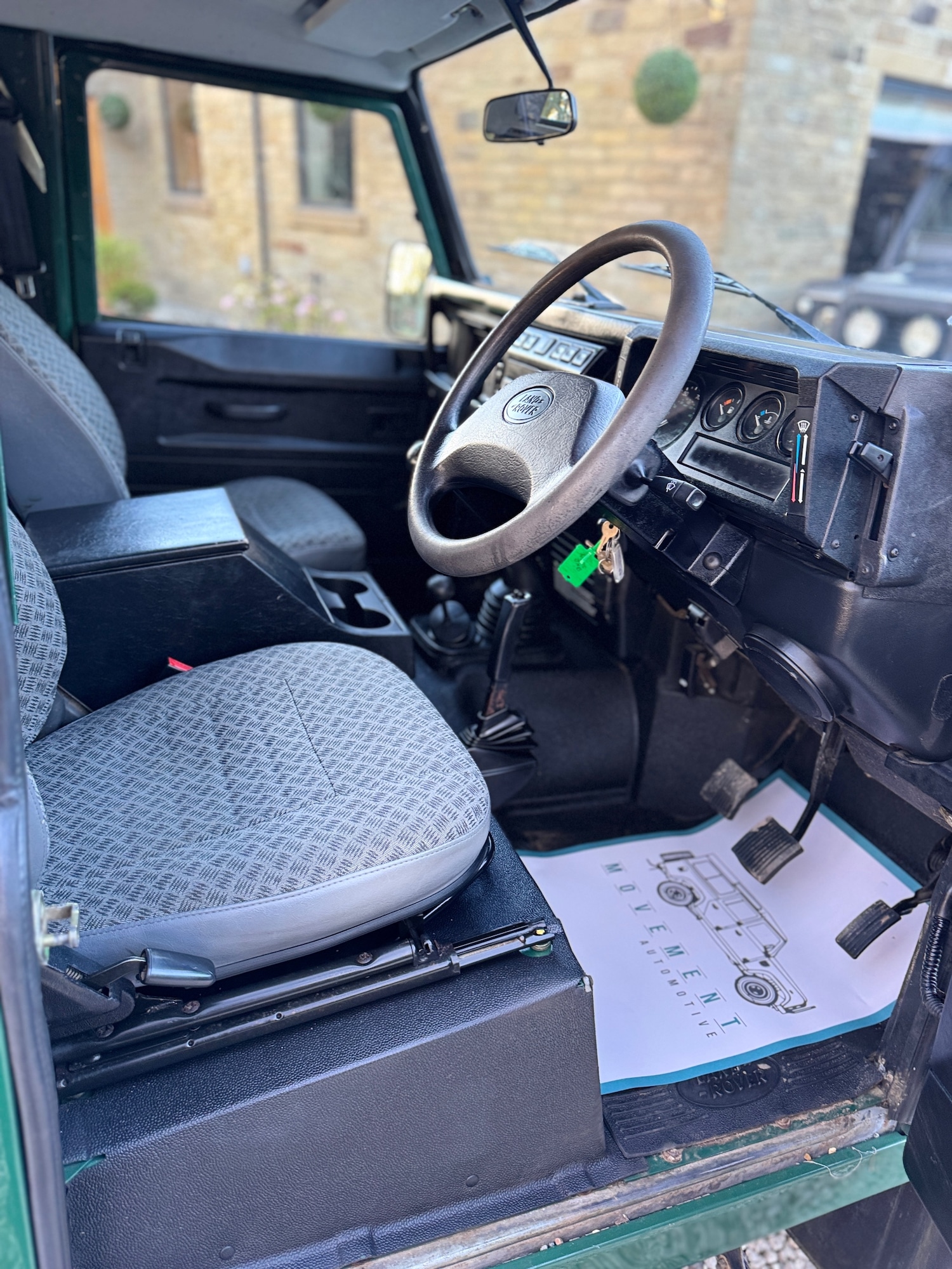 Used Land Rover Defender 2005 for sale - 76649026: Photo 14