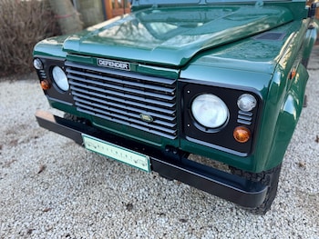 Used Land Rover Defender 2005 for sale - 76649026: Photo