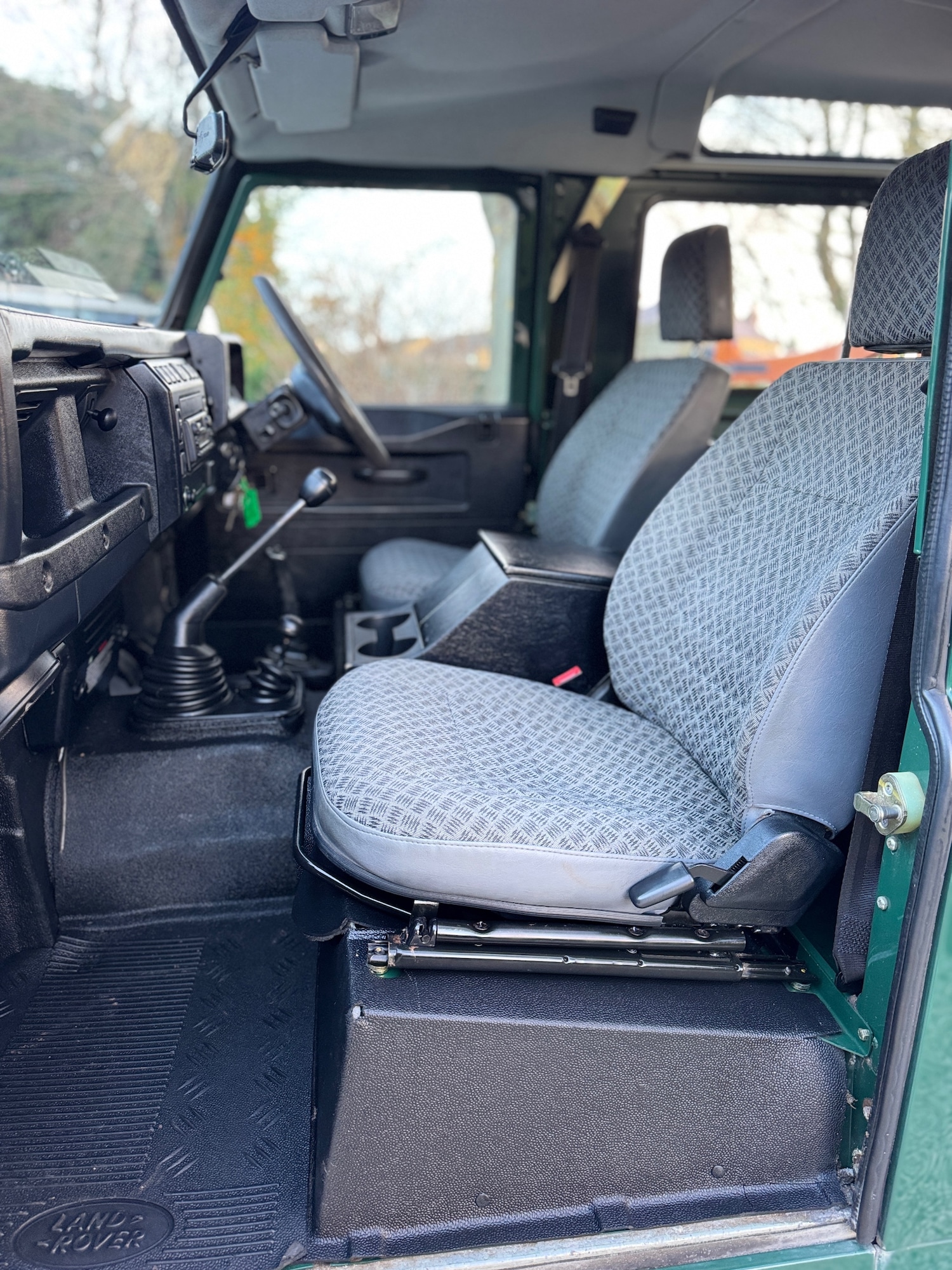 Used Land Rover Defender 2005 for sale - 76649026: Photo 8