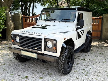 Used Land Rover Defender 2010 for sale - 79193582: Photo