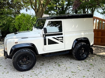 Used Land Rover Defender 2010 for sale - 79193582: Photo