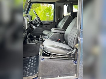 Used Land Rover Defender 2005 for sale - 78565376: Photo