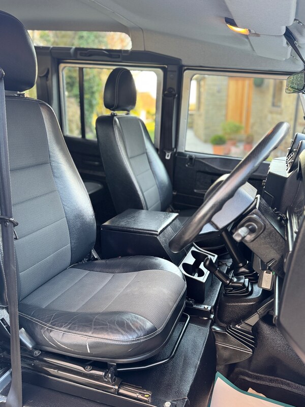 Used Land Rover Defender 2014 for sale - 74093984: Photo 14