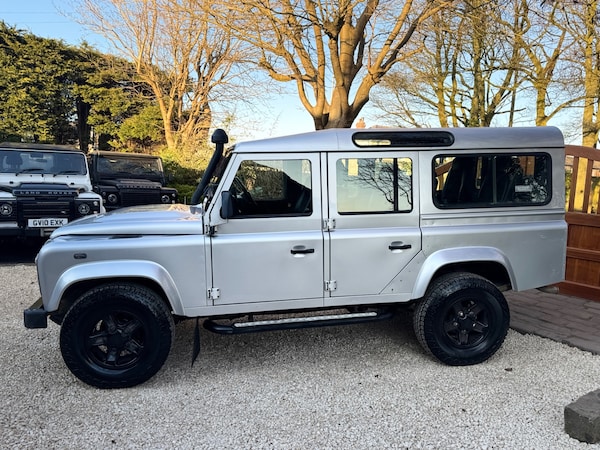 Used Land Rover Defender 2014 for sale - 74093984: Photo 2