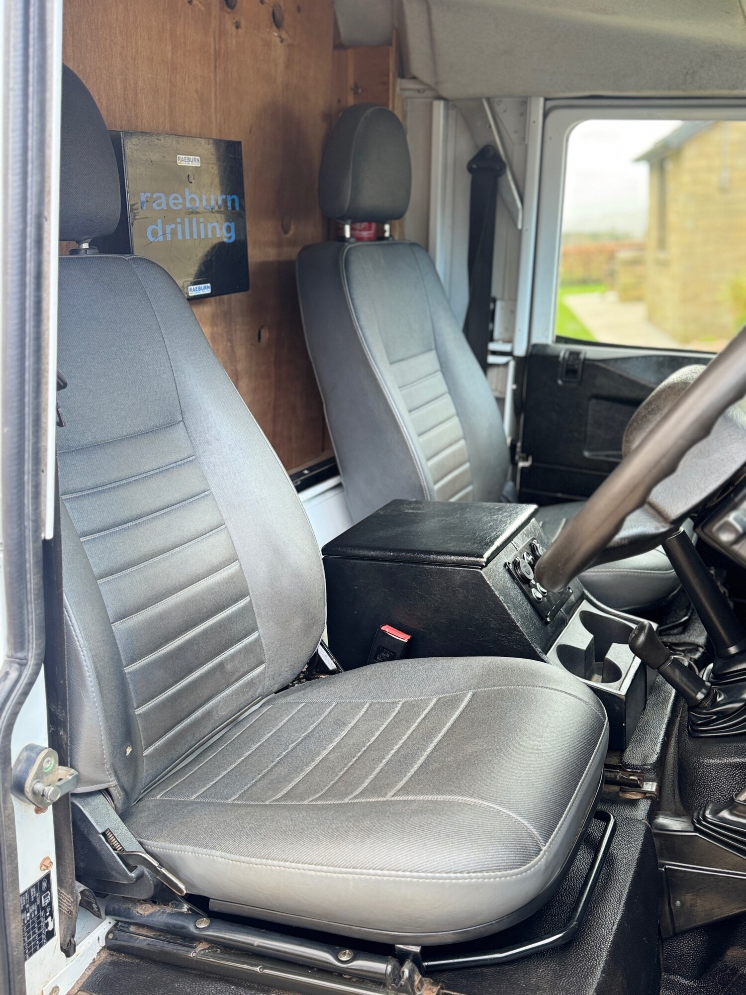 Used Land Rover Defender 2015 for sale - 78106011: Photo 12