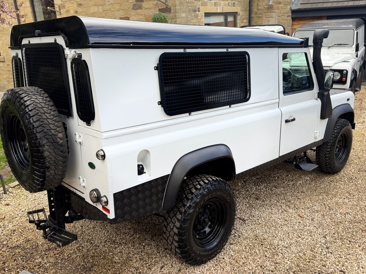 Used Land Rover Defender 2015 for sale - 78106011: Photo 17