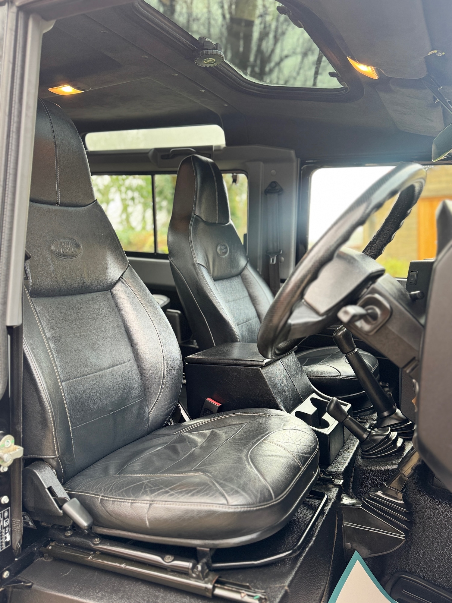 Used Land Rover Defender 2016 for sale - 77036488: Photo 18