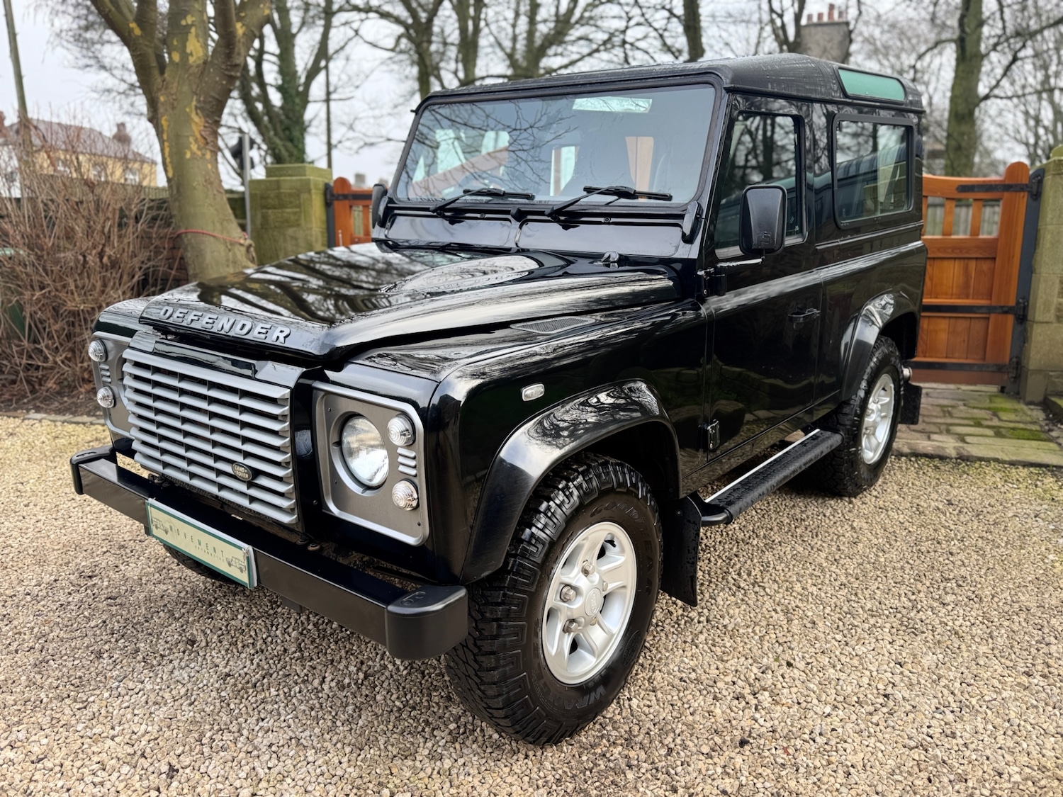 Used Land Rover Defender 2016 for sale - 77036488: Photo 2