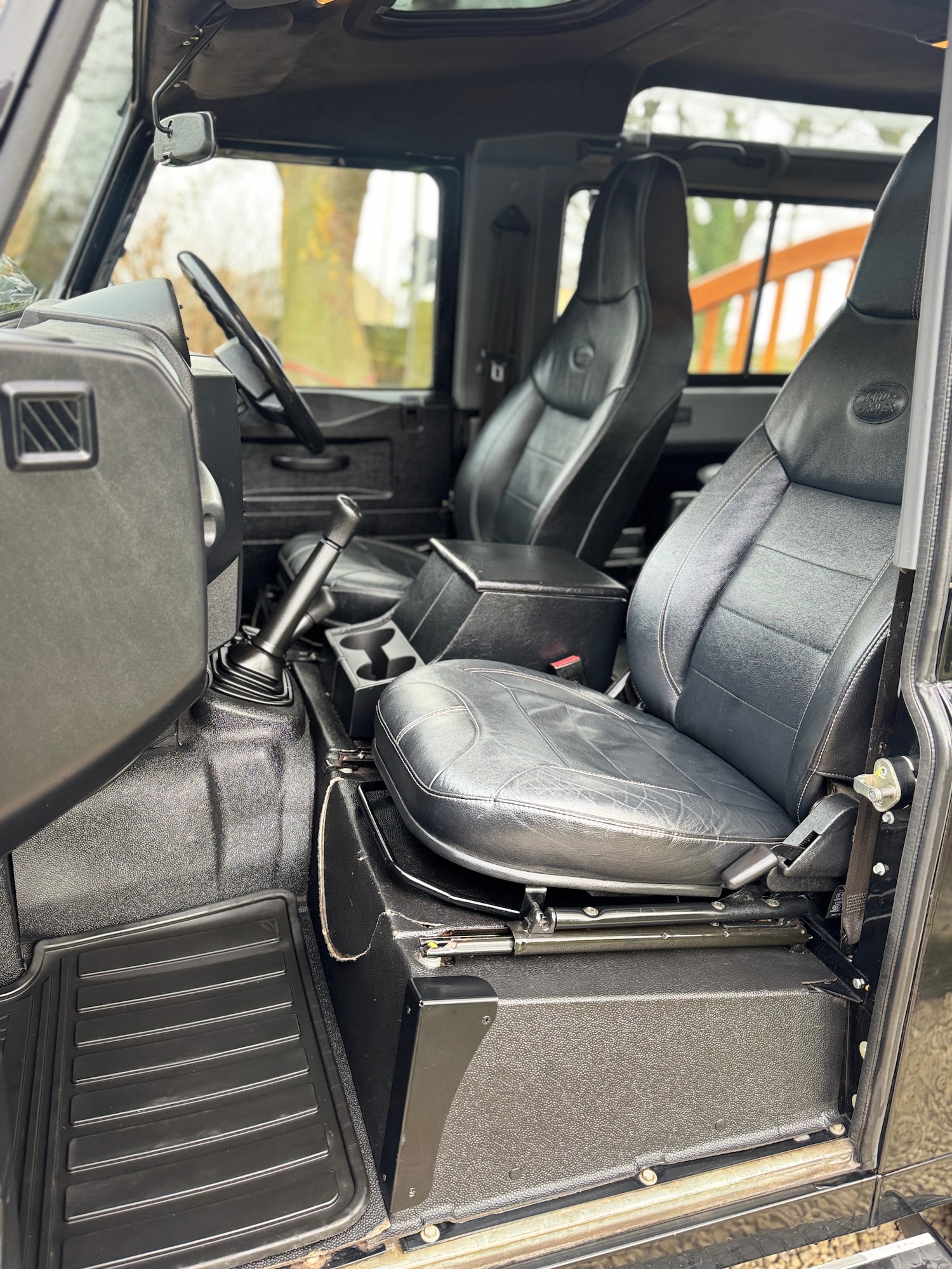 Used Land Rover Defender 2016 for sale - 77036488: Photo 23