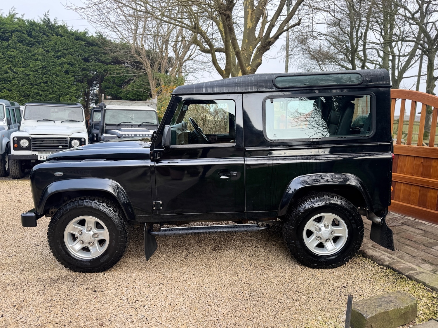 Used Land Rover Defender 2016 for sale - 77036488: Photo 5