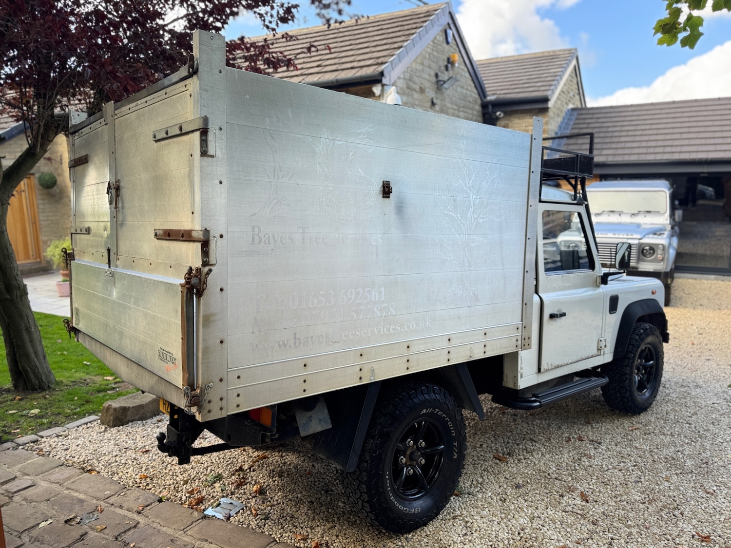 Used Land Rover Defender 2002 for sale - 76063641: Photo 11