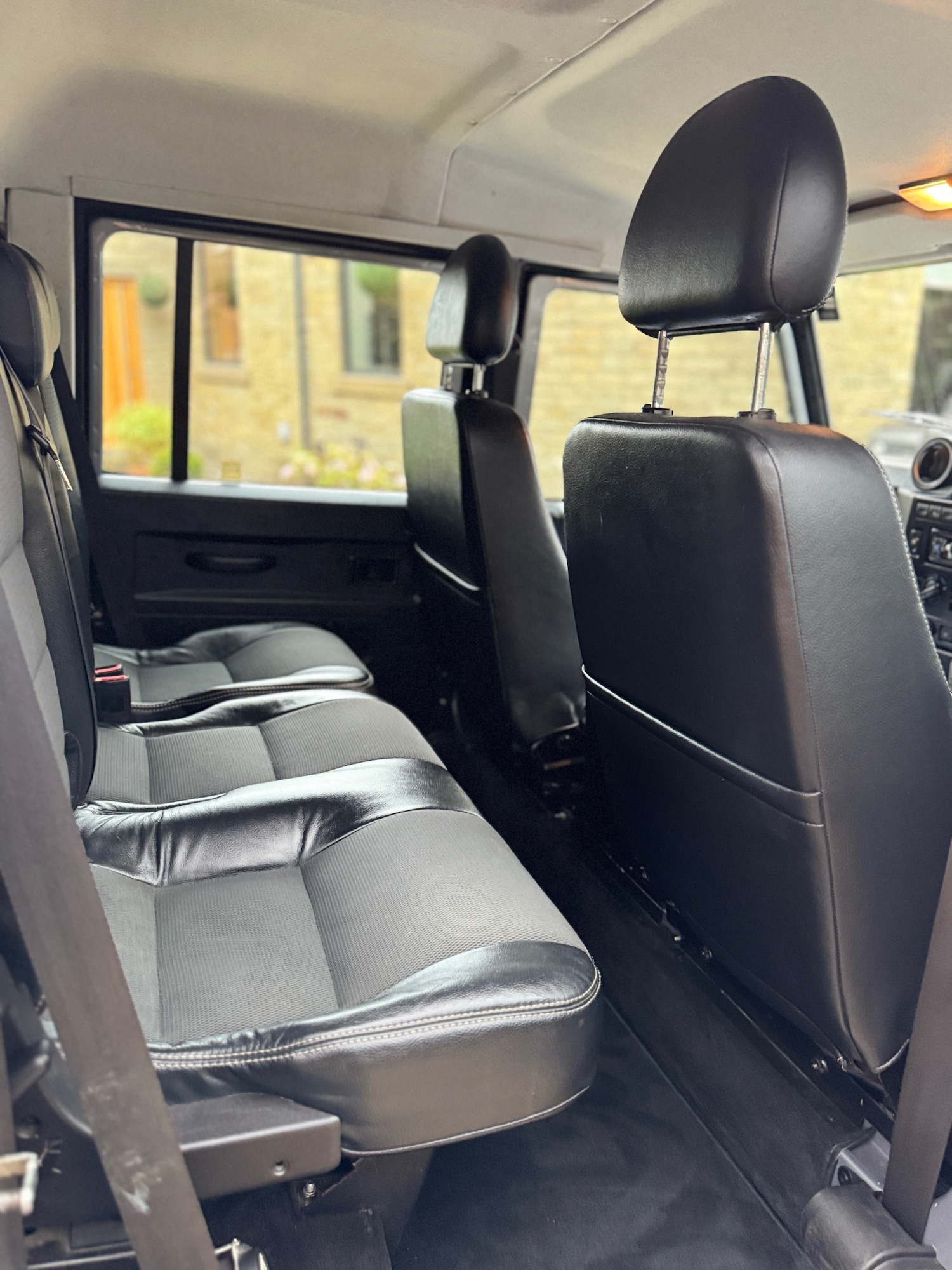 Used Land Rover Defender 2012 for sale - 76568235: Photo 13