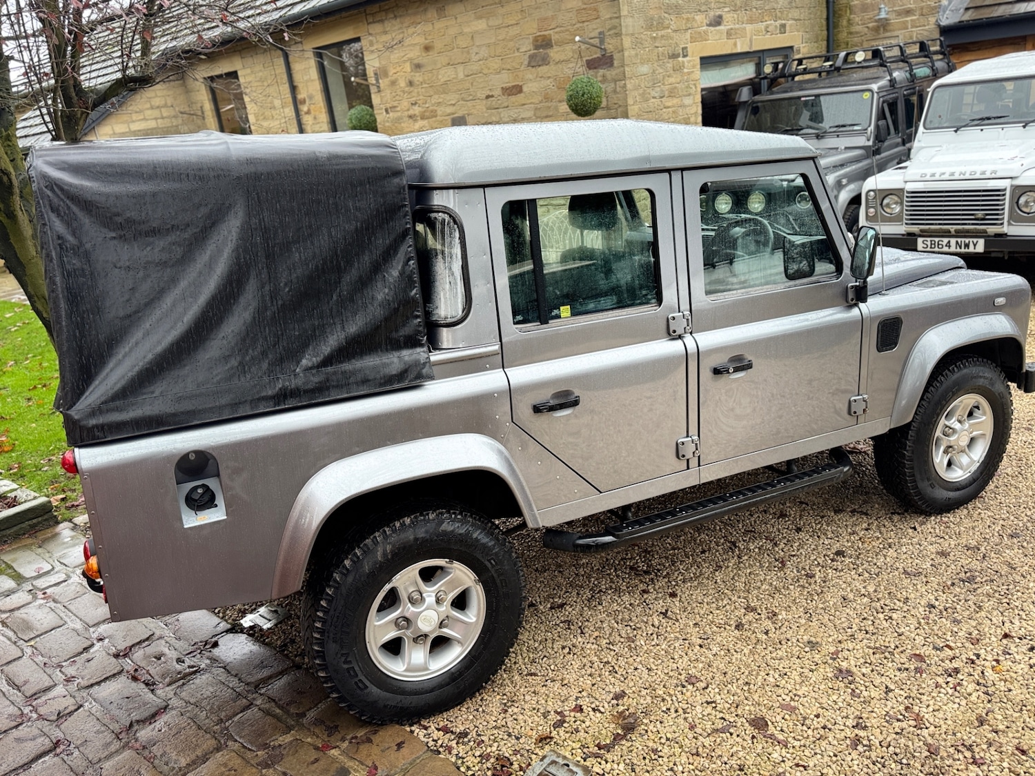 Used Land Rover Defender 2012 for sale - 76568235: Photo 14