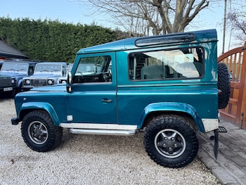 Used Land Rover Defender 1998 for sale - 76945873: Photo