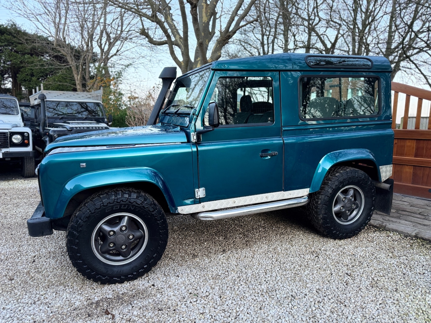 Used Land Rover Defender 1998 for sale - 76945873: Photo 4