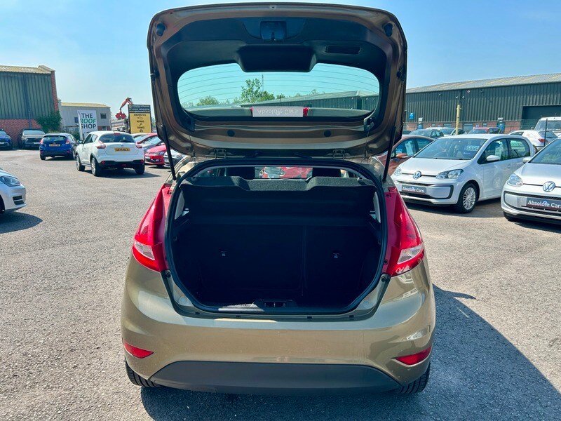 Used Ford Fiesta 2012 for sale - 76500561: Photo 13