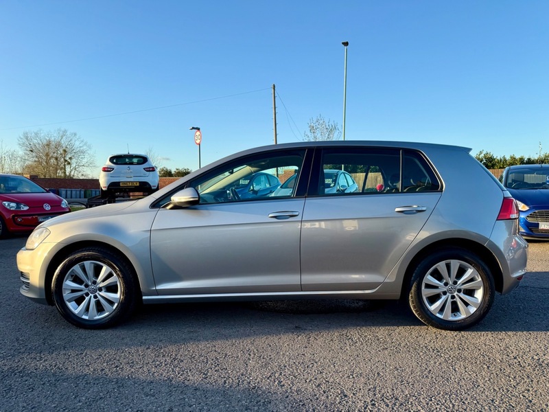 Used Volkswagen Golf 2013 for sale - 76699049: Photo 2
