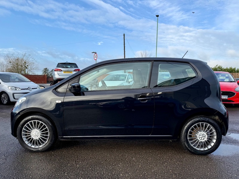 Used Volkswagen up! 2013 for sale - 76962923: Photo 9