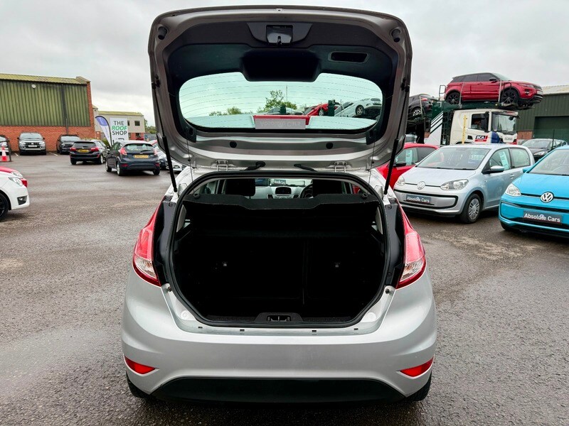 Used Ford Fiesta 2014 for sale - 76500555: Photo 11