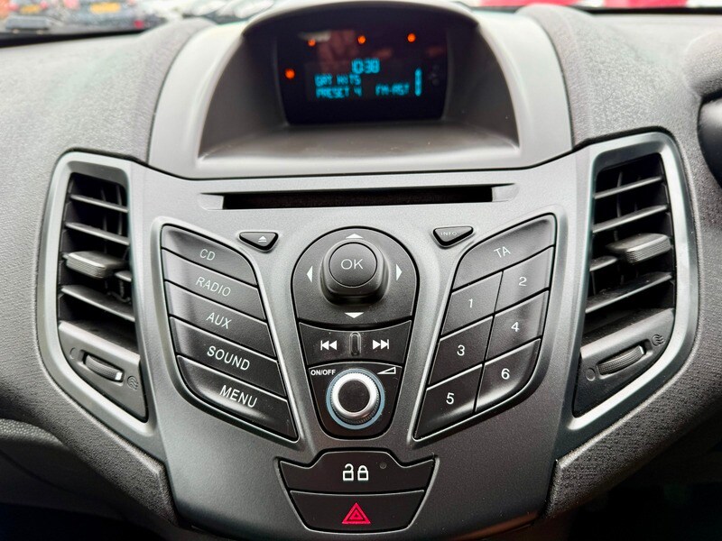 Used Ford Fiesta 2014 for sale - 76500555: Photo 18