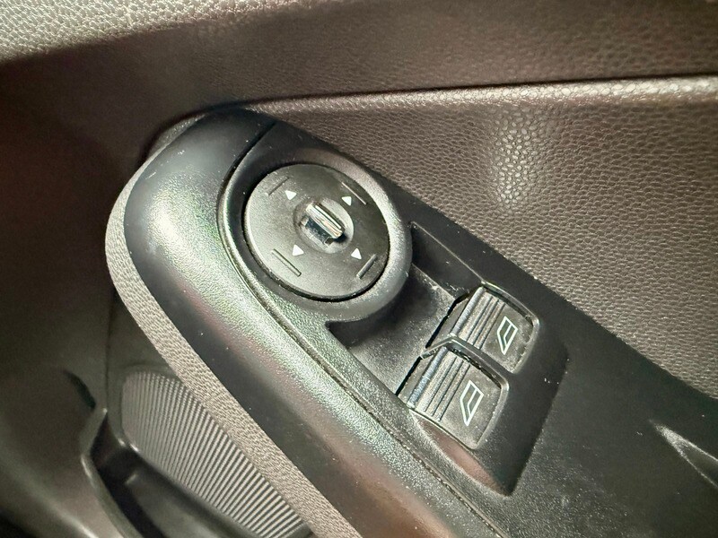 Used Ford Fiesta 2014 for sale - 76500555: Photo 25