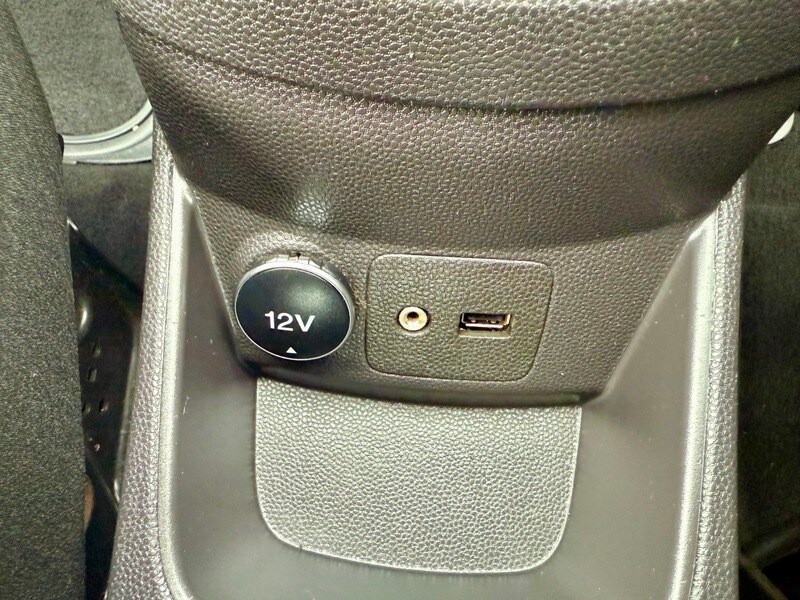 Used Ford Fiesta 2013 for sale - 76500614: Photo 24