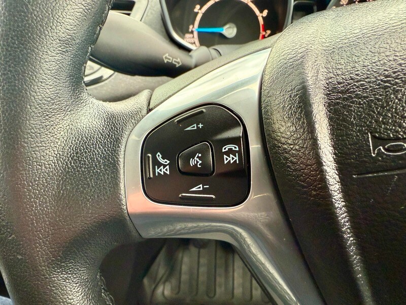 Used Ford Fiesta 2013 for sale - 76500614: Photo 26