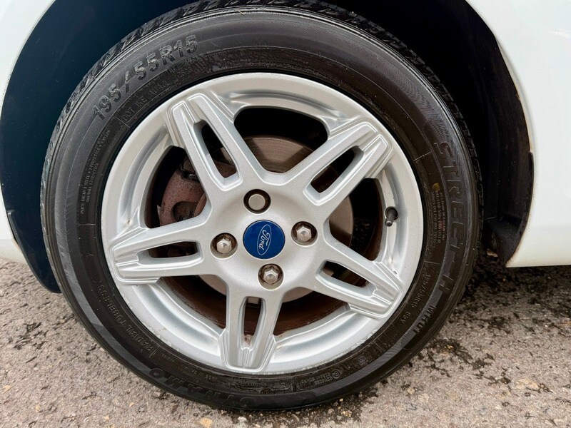 Used Ford Fiesta 2013 for sale - 76500614: Photo 9