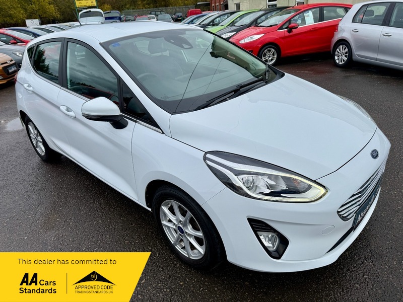 Used Ford Fiesta 2017 for sale - 76500588: Photo 1