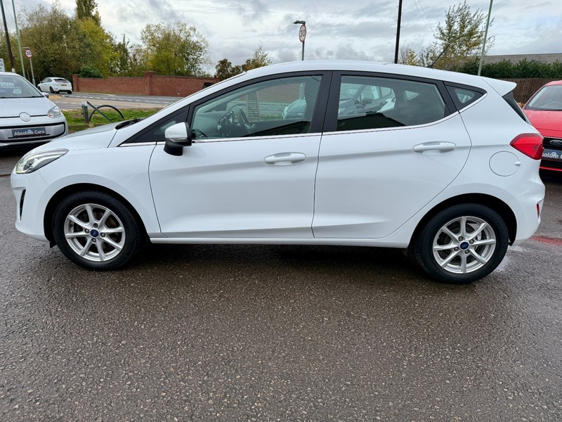 Used Ford Fiesta 2017 for sale - 76500588: Photo 10