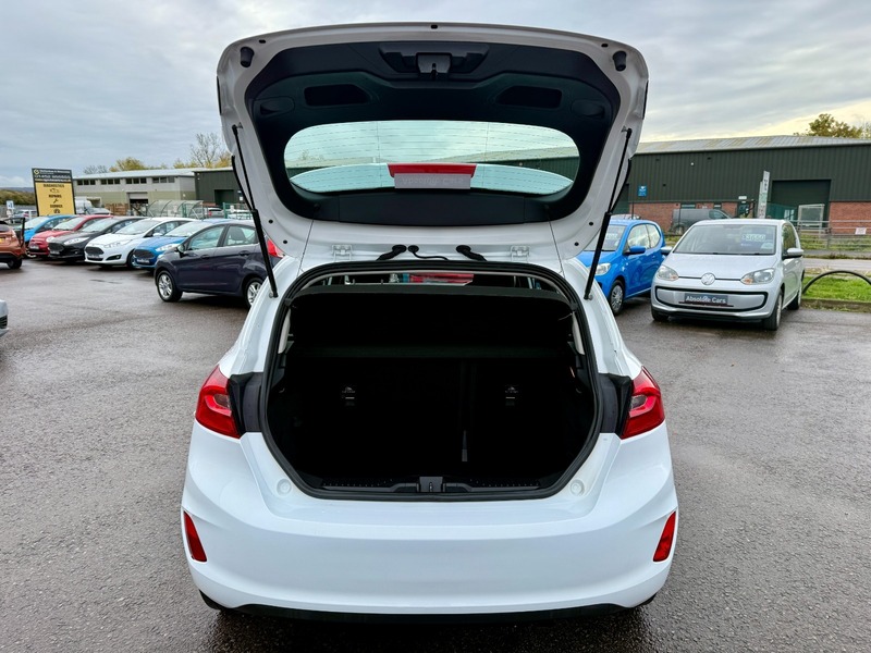 Used Ford Fiesta 2017 for sale - 76500588: Photo 13