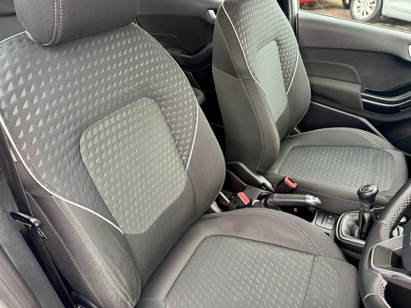 Used Ford Fiesta 2017 for sale - 76500588: Photo 15