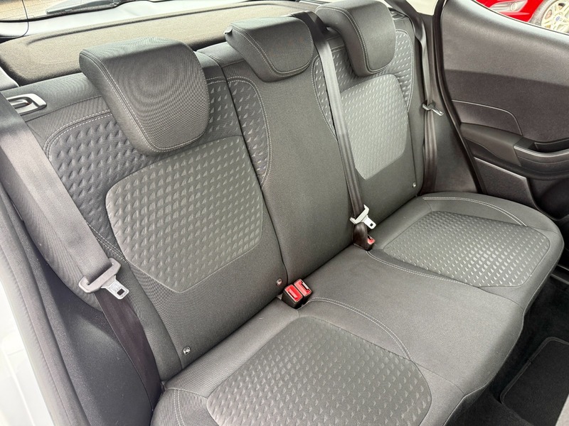 Used Ford Fiesta 2017 for sale - 76500588: Photo 16